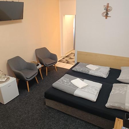 Penzion Hády Brno Ngoại thất bức ảnh