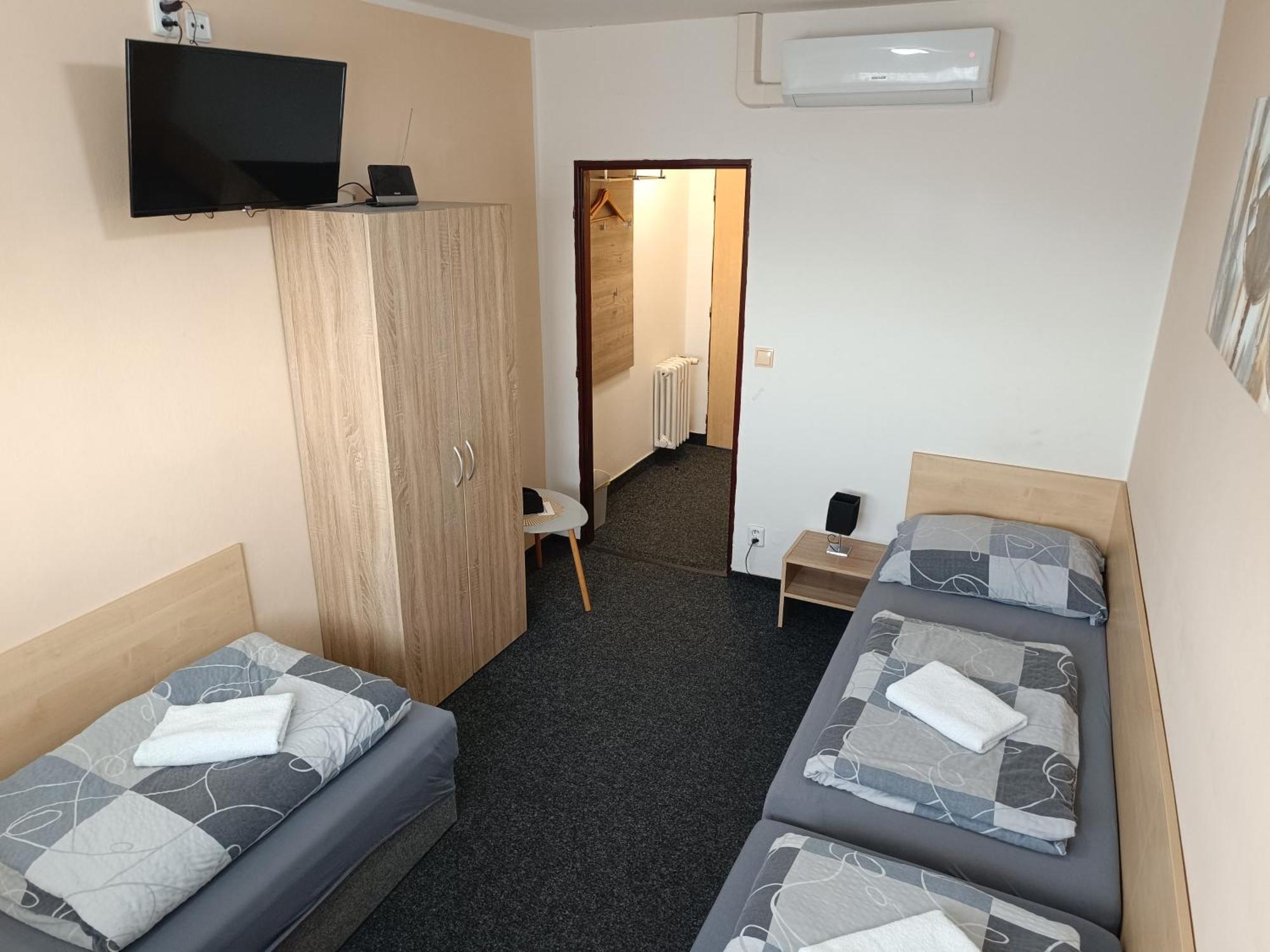 Penzion Hády Brno Ngoại thất bức ảnh